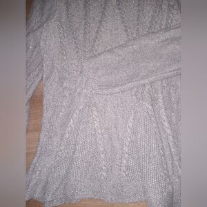 Cupio Gray Sweater With Silver Metallic Thread Sparkle Juniors XL Excellent